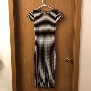 Stripped bodycon dress